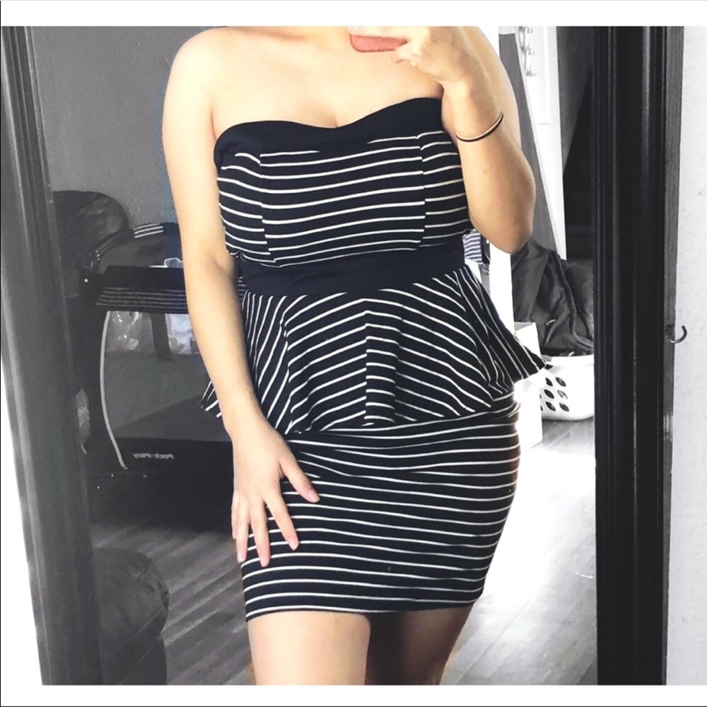 💰Striped peplum dress